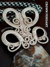 Load image into Gallery viewer, CROWN PENDANT